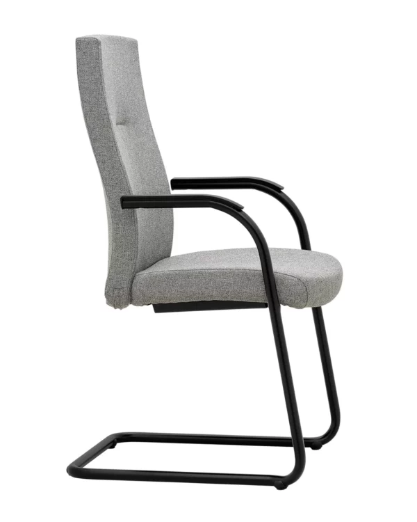 design creation studio mobilier sur mesure Focus 646 c . Sièges chaises et fauteuils de bureaux de qualité pour professionnel
