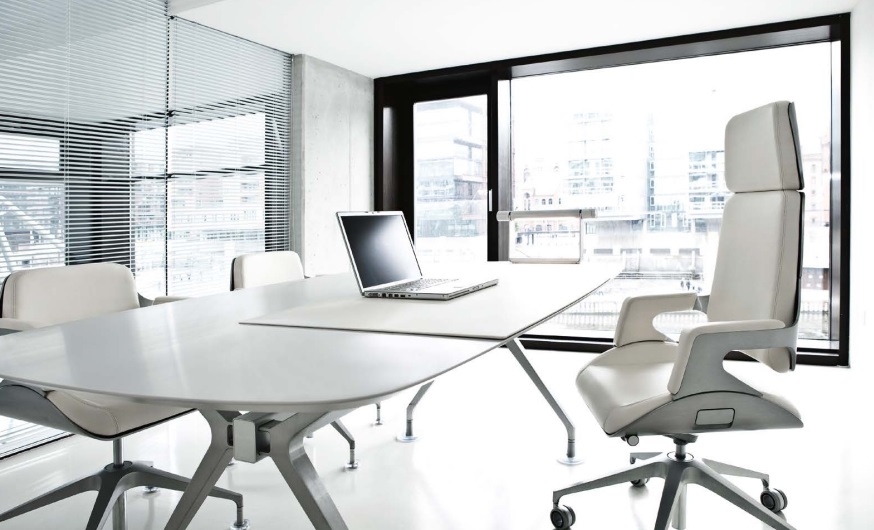 Design creation studio Interstuhl Silver en situation Promotion de mobilier professionnel de bureaux de qualité