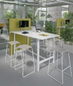 Table haute revetement blanc Fournisseur de mobilier de bureau sur mesure de qualité