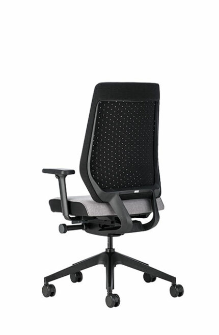 Design création studio siège de bureau interstuhl joyce JC 311 4 Sièges chaises et fauteuils de bureaux de qualité pour professionnel