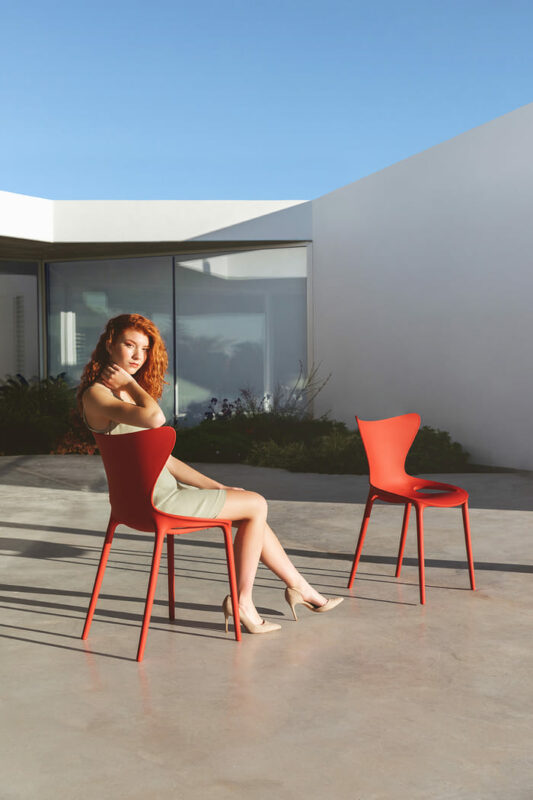 Chaise love rouge design ergonomique moderne design creation studio