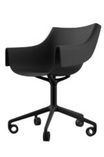 Fauteuil à roulettes noir pivotant pour bureau professionnel design creation studio