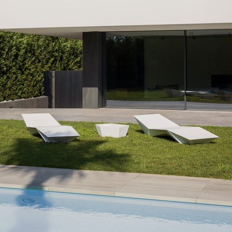 faz vondom chaise longue blanc, mobilier sur mesure