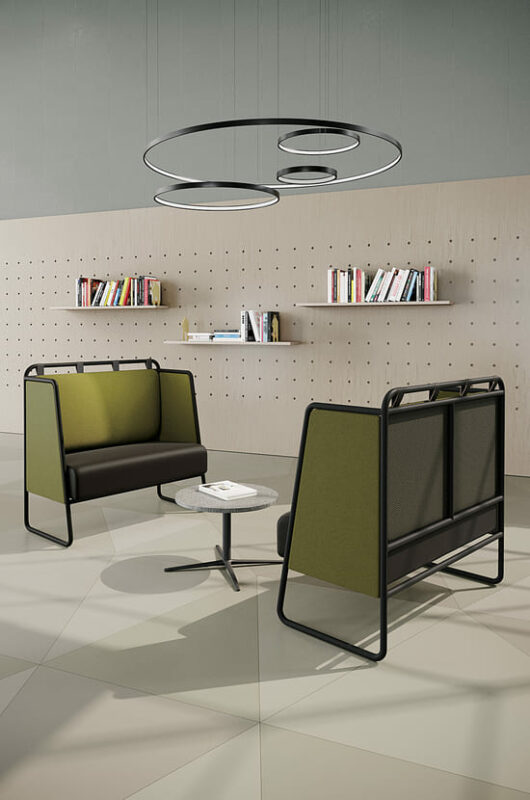 Banquette Sèvre élégante et durable conçue par CLEN, idéale pour les espaces professionnels et résidentiels, alliant design contemporain et confort optimal.
