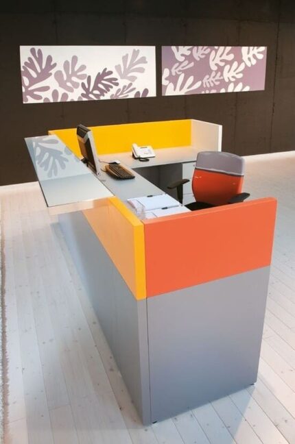 Conception de mobilier d'accueil sur mesure pour professionnel Banque PHILO ALEA design creation studio