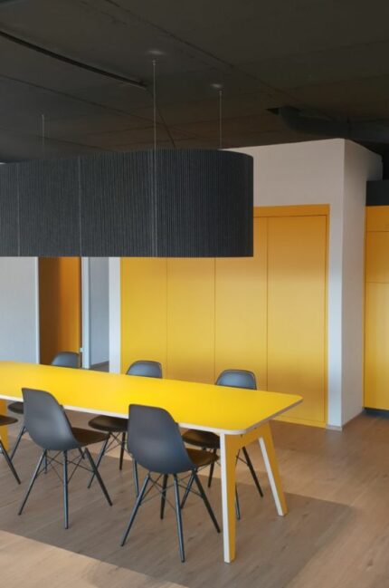 luminaire jaune echoled umbra atema pour bureau