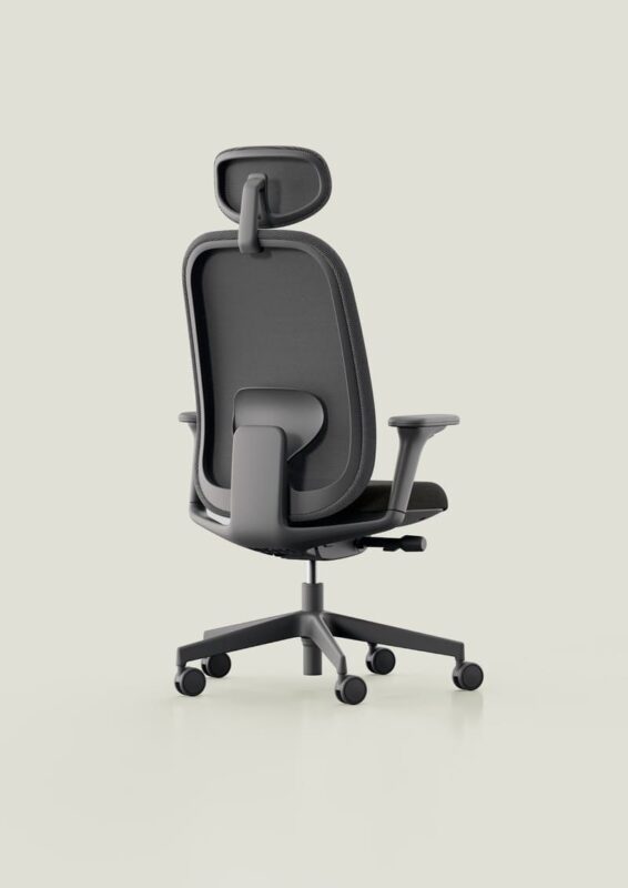 Vue arrière du siège ergonomique SPATIUM noir avec têtière réglable, soutien lombaire intégré et accotoirs 4D, idéal pour le bureau.