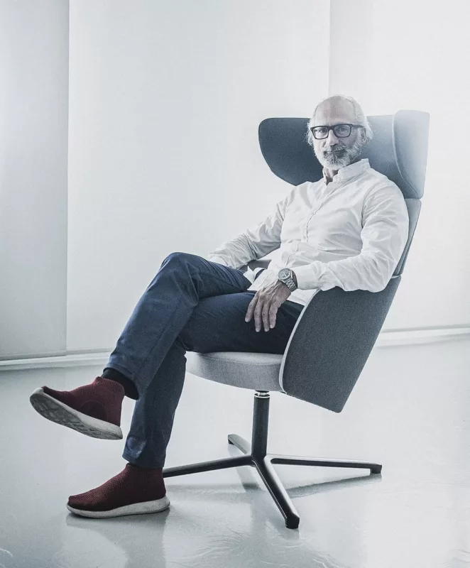Kai Stania, l'architecte et designer autrichien s'incorpore dans le portfolio des designers RIM CZ