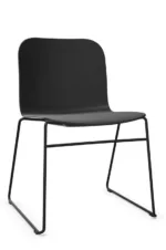 Chaise empilable pour espace polyvalent coworking et espace de réunion
