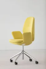 Fauteuil de bureau pied chromé sur roulette personnalisable pour espace de travail professionnel